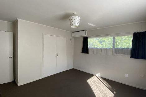 Photo of property in 8 Crosby Road, West Harbour, Auckland, 0618