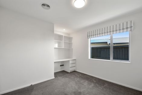 Photo of property in 16 Warhorse Gate, Halswell, Christchurch, 8025