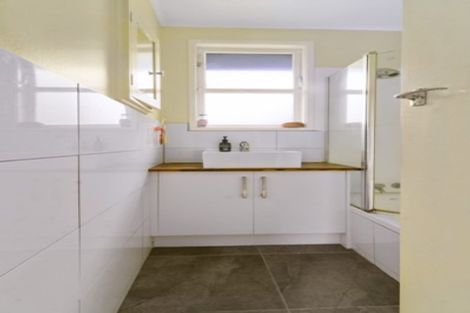 Photo of property in 103 Sunset Road, Mangakakahi, Rotorua, 3015