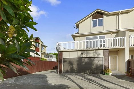 Photo of property in 2/9 Tawa Street, Tawa, Wellington, 5028