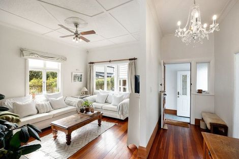 Photo of property in 74 Thornton Road, Cambridge, 3434