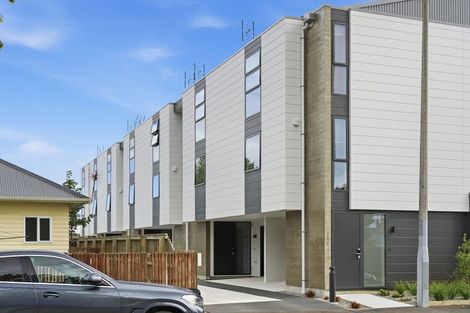 Photo of property in 2/240 Worcester Street, Christchurch Central, Christchurch, 8011
