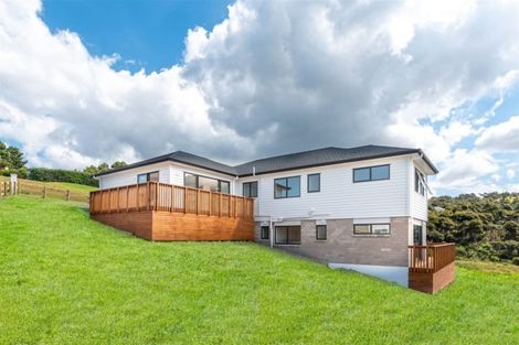 Photo of property in 8 Myra G Place, Stanmore Bay, Whangaparaoa, 0932