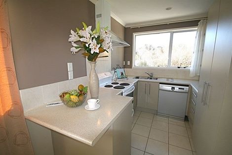 Photo of property in 83 Advene Road, Cockle Bay, Auckland, 2014