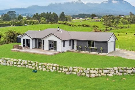 Photo of property in 1258 Frankley Road, Hurworth, New Plymouth, 4371