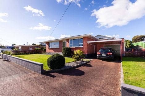 Photo of property in 9 Waimea Street, Westown, New Plymouth, 4310