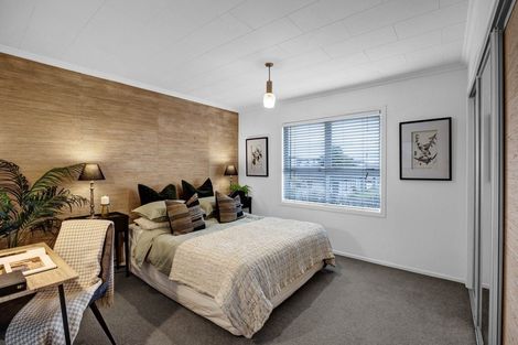 Photo of property in 1/246 Courtenay Street, Strandon, New Plymouth, 4312