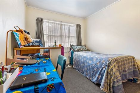 Photo of property in 12 Glendene Avenue, Glendene, Auckland, 0602