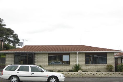 Photo of property in 77a Tukapa Street, Westown, New Plymouth, 4310