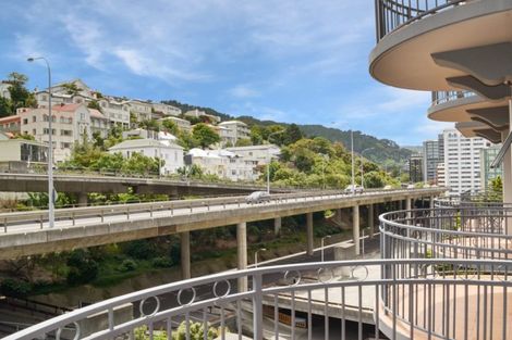 Photo of property in Atrium Apartments, 2q/154 The Terrace, Wellington Central, Wellington, 6011