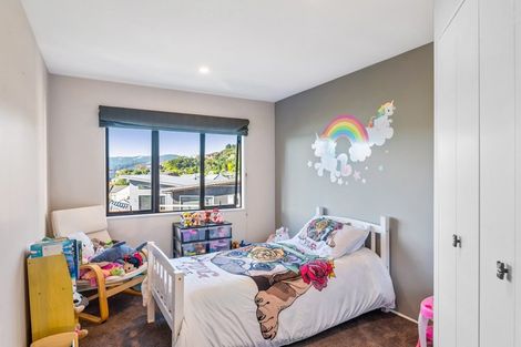 Photo of property in 12 The Topdeck, Whitby, Porirua, 5024
