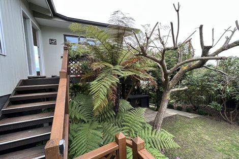 Photo of property in 214 Dyers Pass Road, Cashmere, Christchurch, 8022