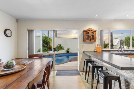 Photo of property in 82 Arran Road, Browns Bay, Auckland, 0630