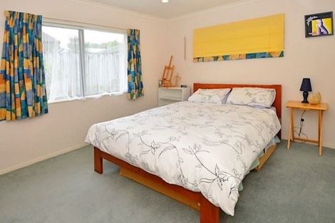Photo of property in 51 Carisbrook Crescent, Papakura, 2110