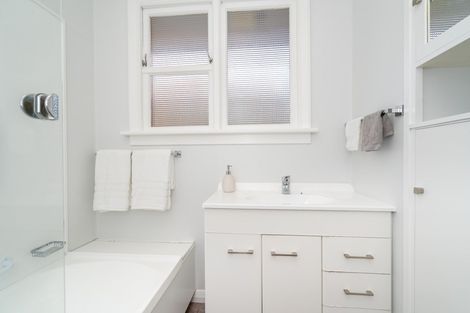 Photo of property in 27 Forbes Street, Balaclava, Dunedin, 9011