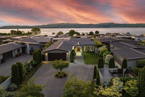 Photo of property in 29 Pukenamu Road, Rainbow Point, Taupo, 3330