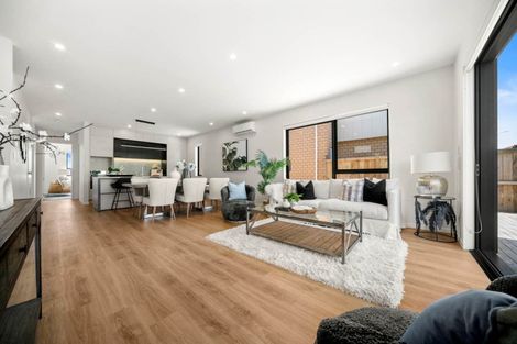 Photo of property in 43 Sunnyheights Road, Orewa, 0931