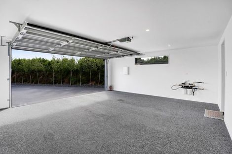 Photo of property in 956 Richmond Road, Lepperton, New Plymouth, 4373