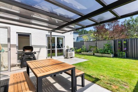Photo of property in 1 Chalfont Road, Silverstream, Upper Hutt, 5019