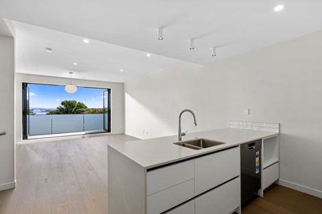 Photo of property in 67c Lake Road, Devonport, Auckland, 0624