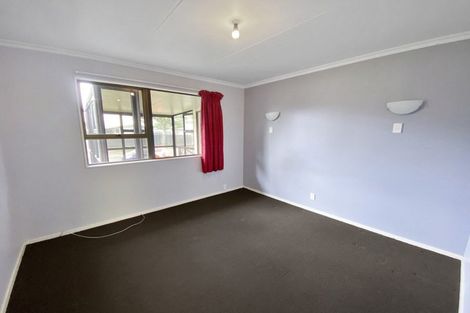 Photo of property in 71 Kaimanawa Street, Kelvin Grove, Palmerston North, 4414