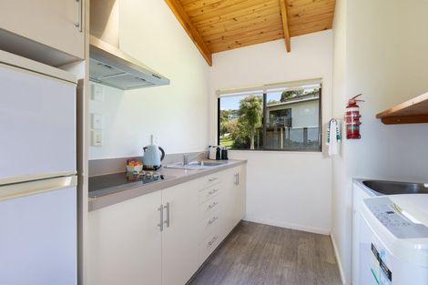 Photo of property in 8 Kotare Place, Kaiteriteri, Motueka, 7197