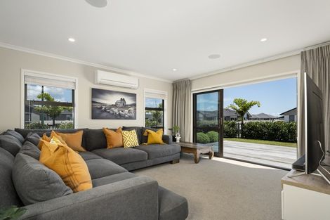 Photo of property in 1 Bill Miller Drive, Papamoa, 3118