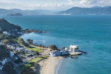 Photo of property in 3a Newport Terrace, Seatoun, Wellington, 6022