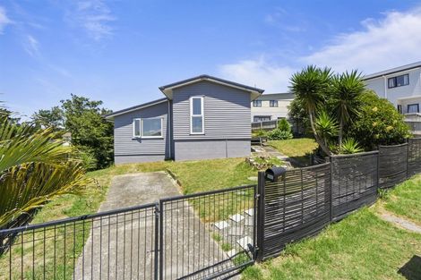 Photo of property in 17 Taurus Crescent, Beach Haven, Auckland, 0626