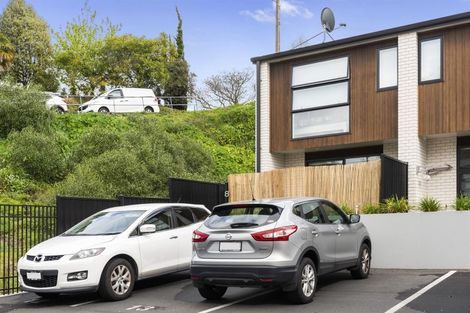 Photo of property in 8/36 Seventh Avenue, Tauranga, 3110