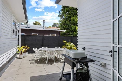 Photo of property in 70 Glenvar Road, Torbay, Auckland, 0630