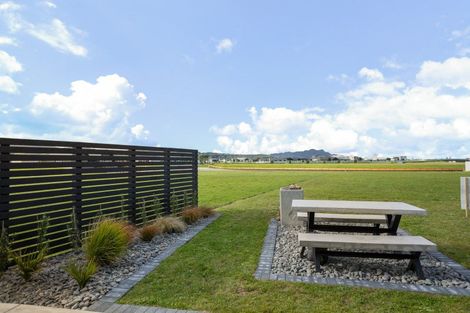 Photo of property in 3 Awatea Drive, Whitianga, 3510
