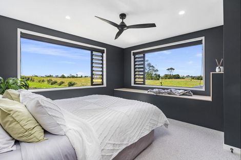 Photo of property in 12 Kuakua Close, Papamoa Beach, Papamoa, 3118