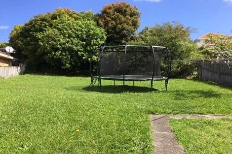 Photo of property in 54 Beulah Avenue, Rothesay Bay, Auckland, 0630