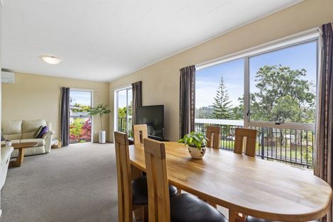 Photo of property in 3 Bonito Place, Bayview, Auckland, 0629
