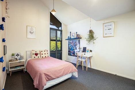 Photo of property in 10 Pike Place, Ferndale, New Plymouth, 4310