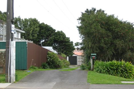 Photo of property in 24 Fitzroy Road, Fitzroy, New Plymouth, 4312