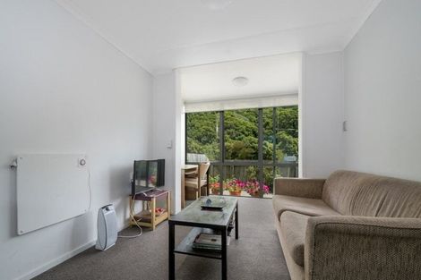 Photo of property in 5/1 Angle Street, Picton, 7220