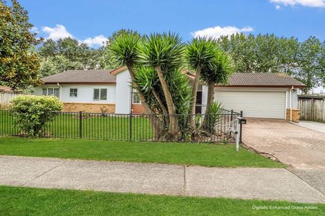 Photo of property in 92 Riverton Drive, Randwick Park, Auckland, 2105