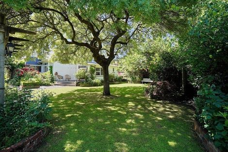 Photo of property in 34 Tui Street, Fendalton, Christchurch, 8041