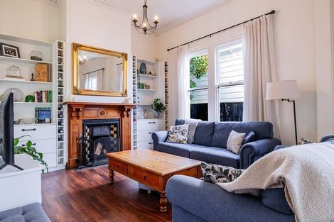 Photo of property in 30 Lombard Street, Palmerston North, 4410