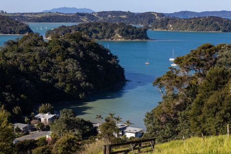 Photo of property in 11 Ngarewa Drive, Mahurangi West, Warkworth, 0983
