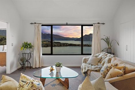 Photo of property in 94 Hensman Road, Queenstown, 9300