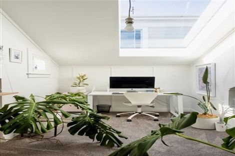 Photo of property in 166 Tasman Street, Mount Cook, Wellington, 6021