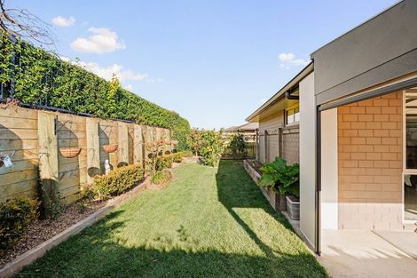 Photo of property in Waterview Estate, 39/4 Greystone Place, Omokoroa, 3114