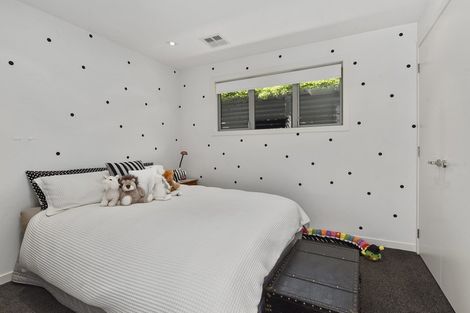 Photo of property in 27 Tizard Road, Birkenhead, Auckland, 0626