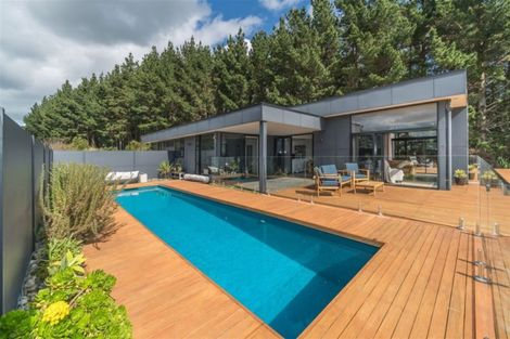 Photo of property in 69 County Heights Drive, Aokautere, Palmerston North, 4471