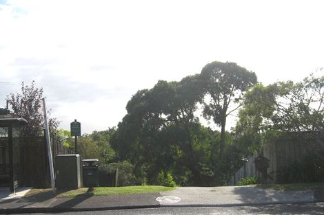 Photo of property in 2/3 Hume Drive, Hillcrest, Auckland, 0627