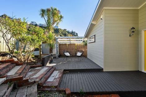 Photo of property in 42 Halifax Street, Kingston, Wellington, 6021