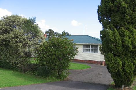 Photo of property in 302 Lincoln Road, Henderson, Auckland, 0610